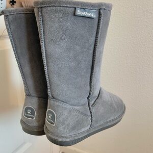 Women’s BearPaw Charcoal Gray Boots Size 8